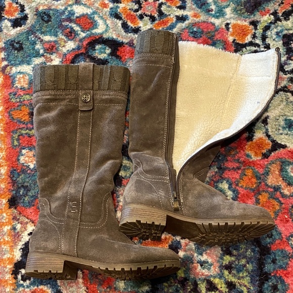Bjorndal Cream Fur-Lined Footwear - Picture 1 of 3